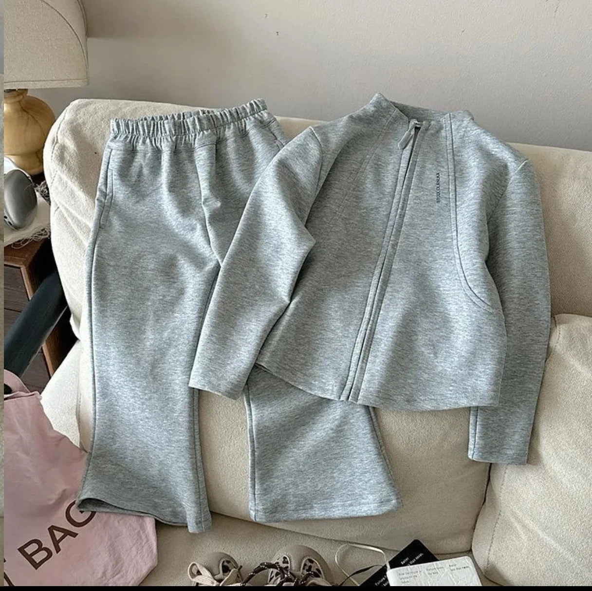 Girls 2-Piece Sports Set- Zipper Jacket and Flared Pants Suit