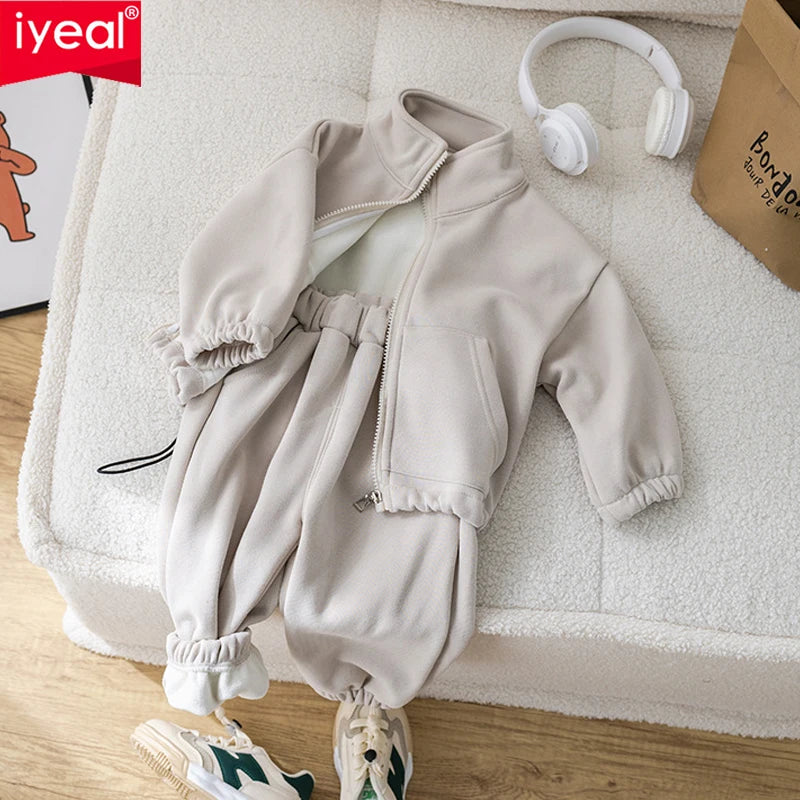 Unisex Ultra-Soft Fleece Sweatsuit Set