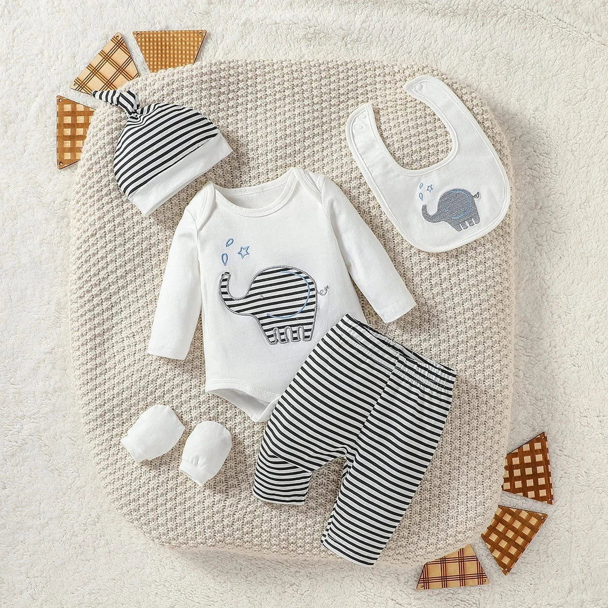 Elephant / 0-1M 4-Piece Baby Boy Outfit Set
