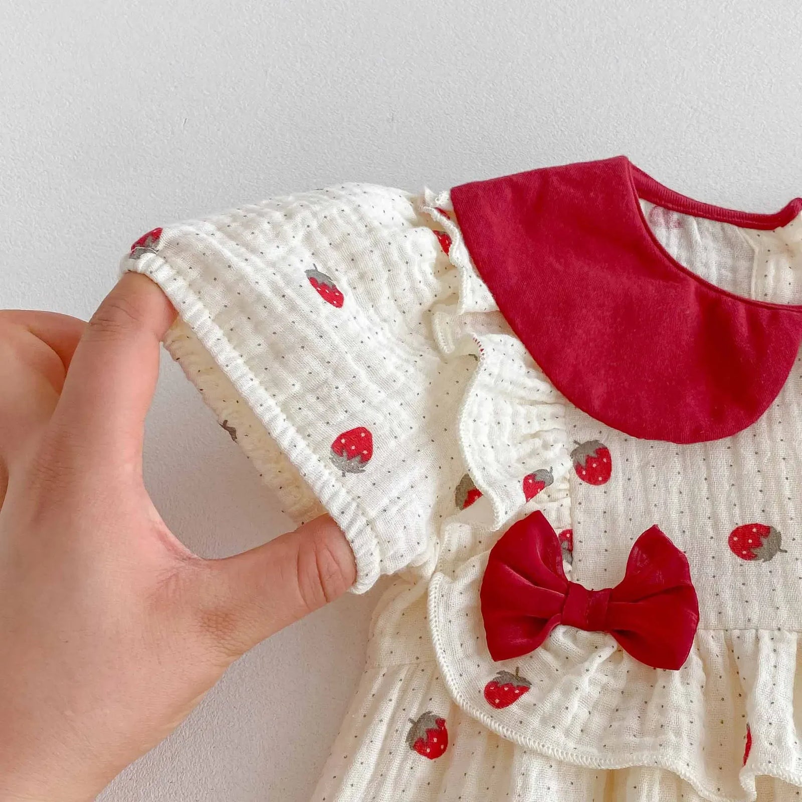 Baby Girl Sweet Strawberry Print Romper