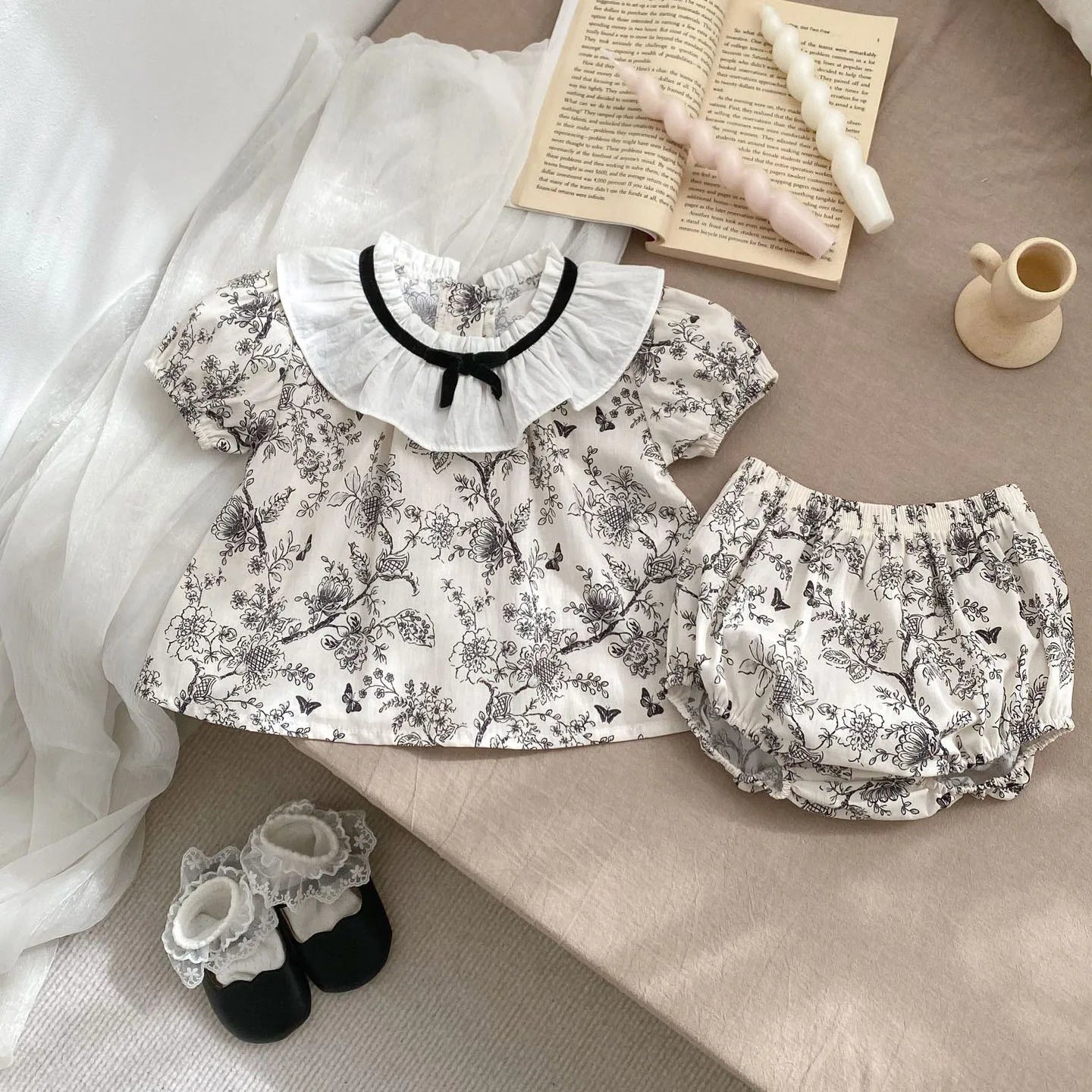 Baby Girls Floral Lace Collar Top and Bloomer Set