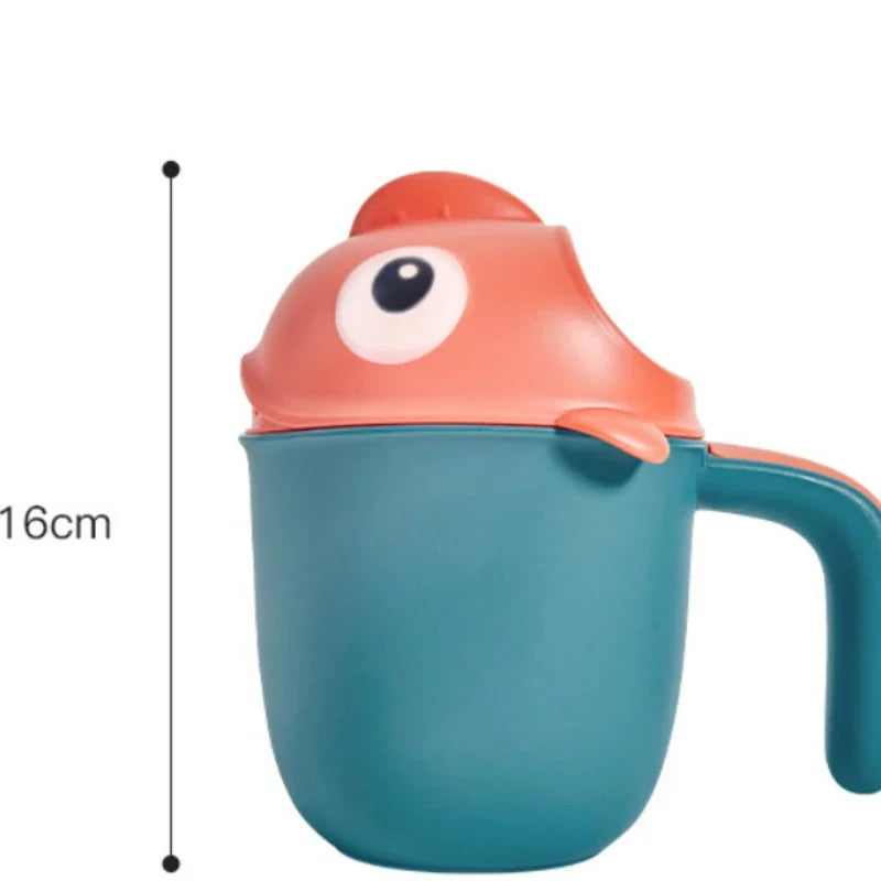 Finley the Fish Bath Rinse Cup