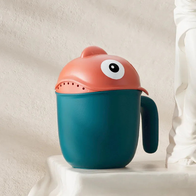 Finley the Fish Bath Rinse Cup