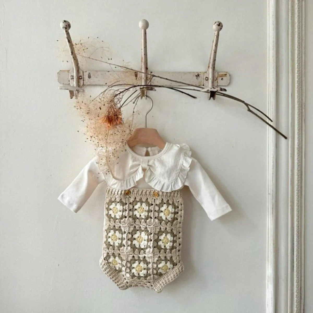 Baby Girl Crochet Knit Sleeveless Bodysuit & Hat Photography Prop