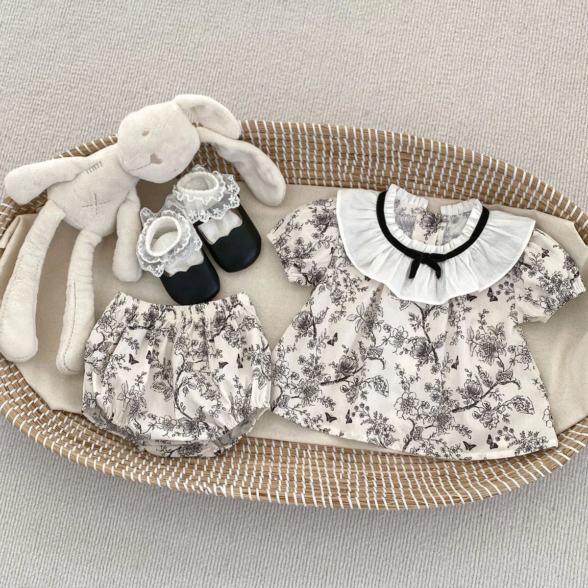 Baby Girls Floral Lace Collar Top and Bloomer Set