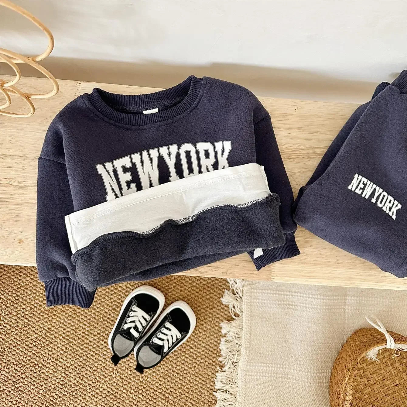 Baby Unisex New York Print Sweatshirt & Jogger Pants 2-Piece Set