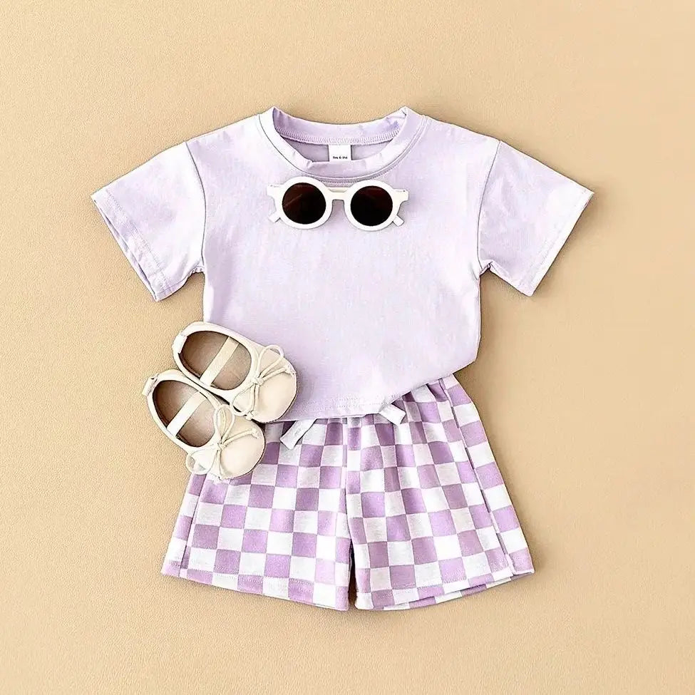 Unisex Solid T-shirt & Plaid Shorts Set