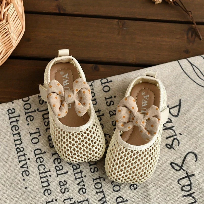 Girls’ Retro Mary Jane Mesh Sandals with Strap