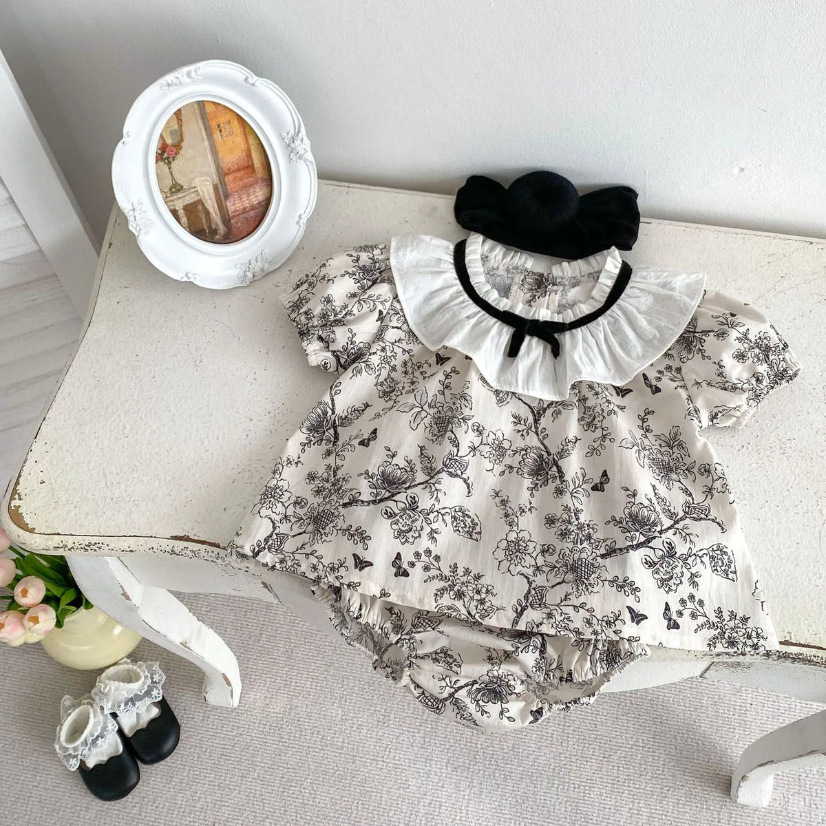 Baby Girls Floral Lace Collar Top and Bloomer Set