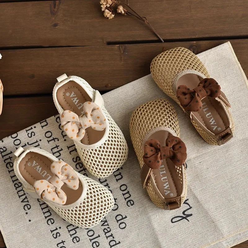 Girls’ Retro Mary Jane Mesh Sandals with Strap