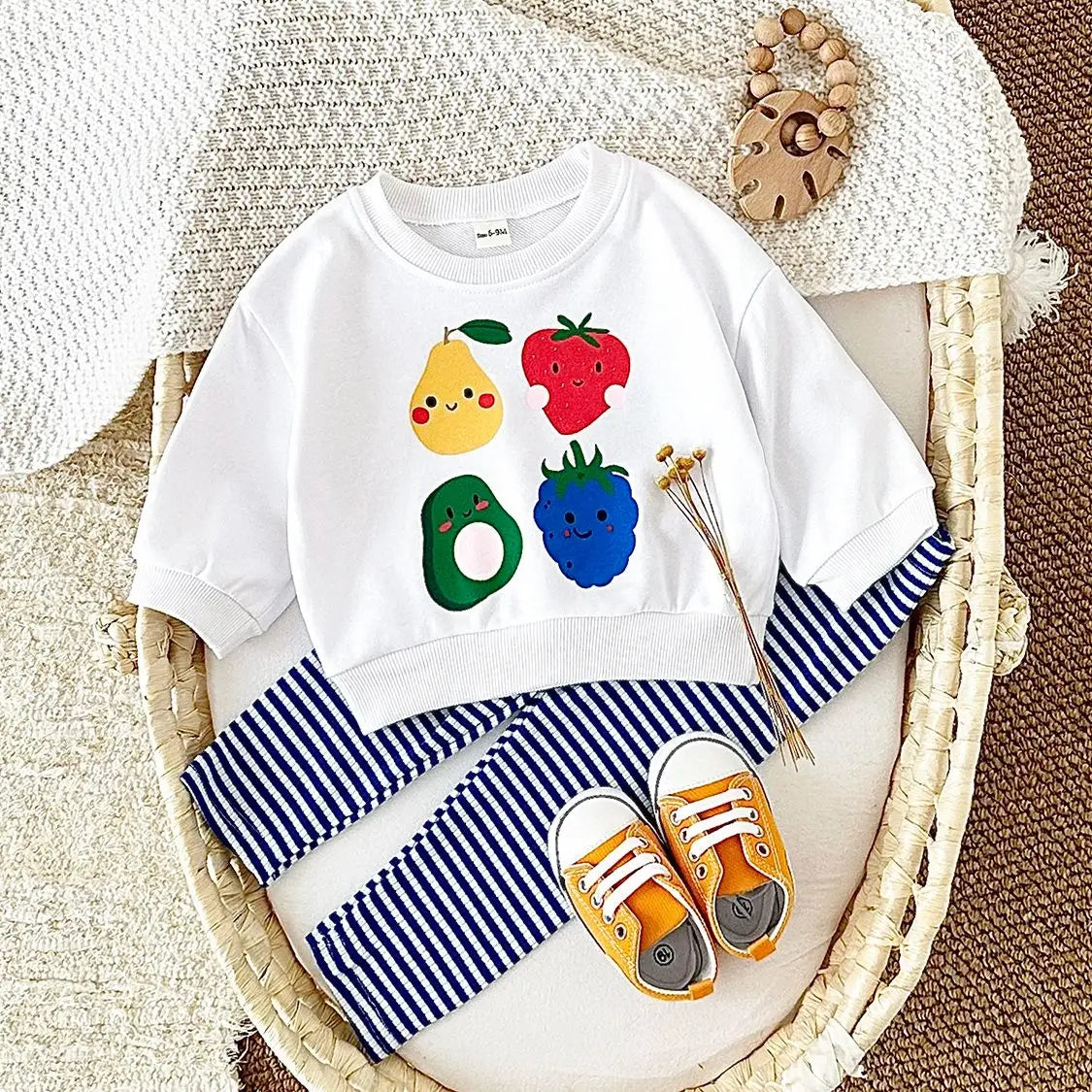 Cute Cartoon Fruit Print Baby Outfit