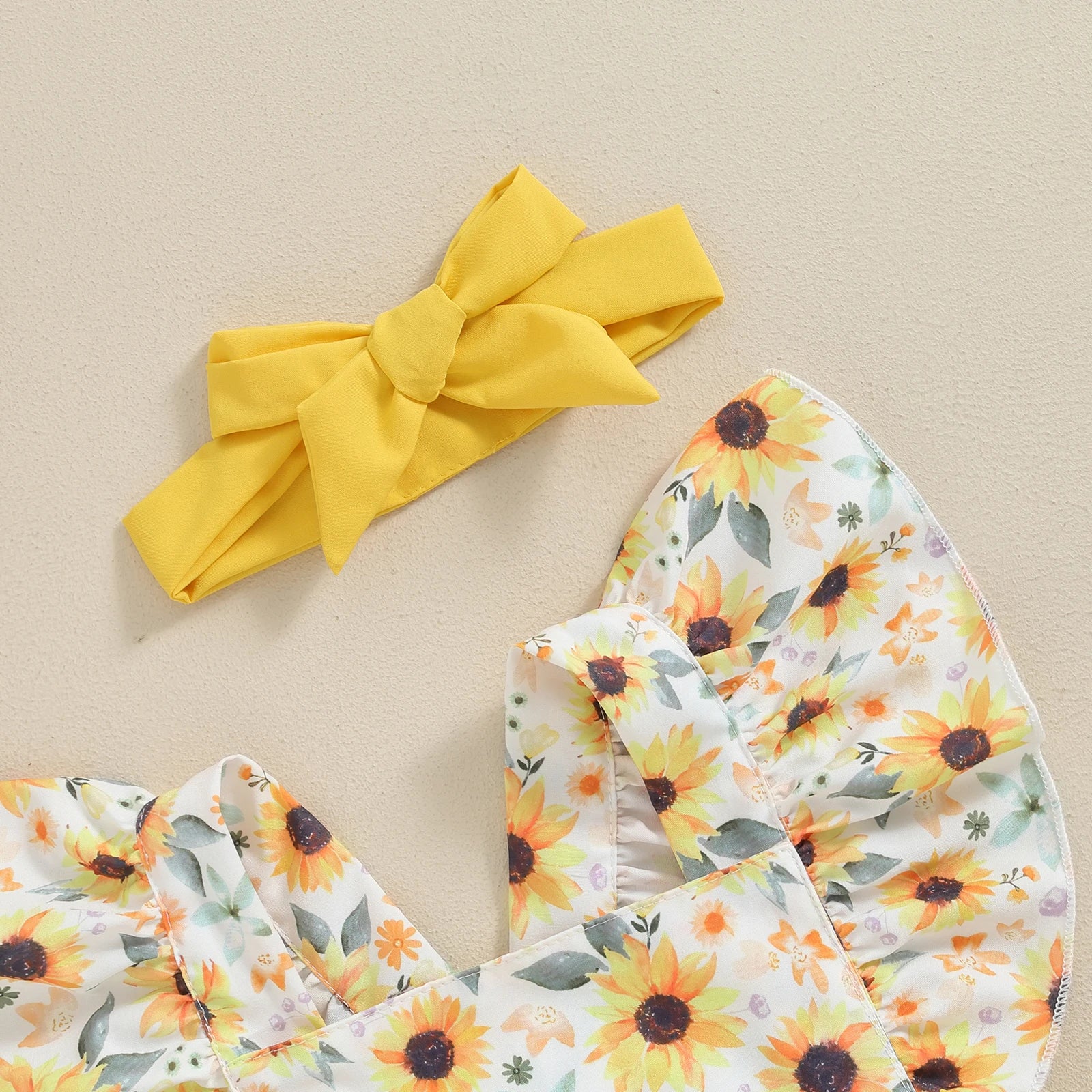 Backless Daisy Print Baby Romper