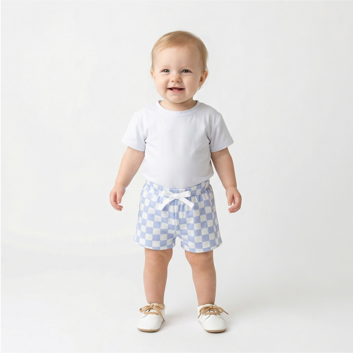 Unisex Solid T-shirt & Plaid Shorts Set