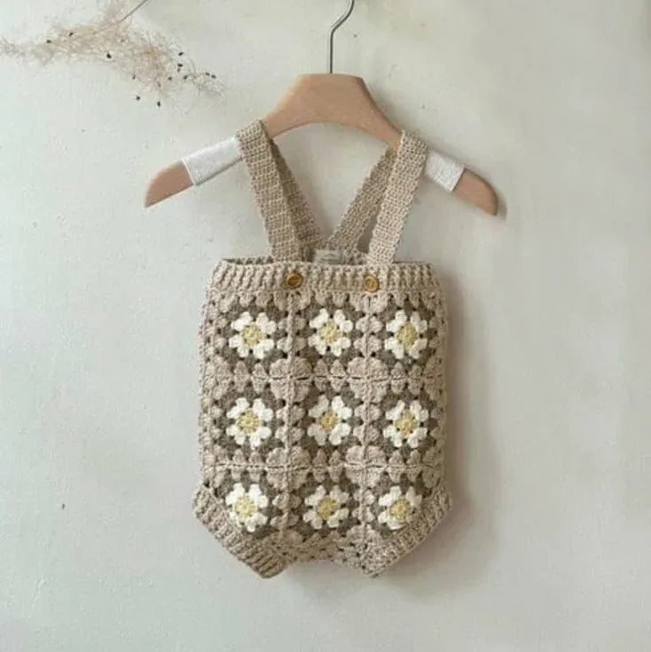 Baby Girl Crochet Knit Sleeveless Bodysuit & Hat Photography Prop