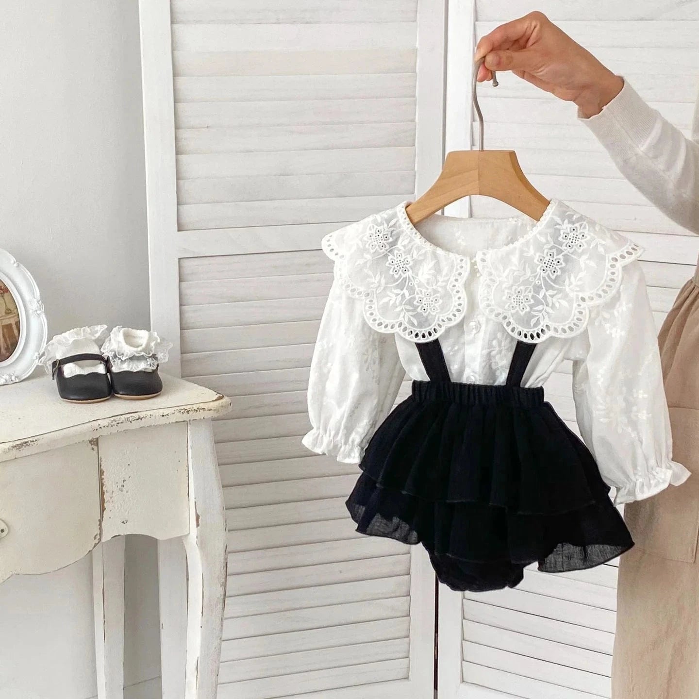 Big Collar Princess Blouse And Lace Bodysuit