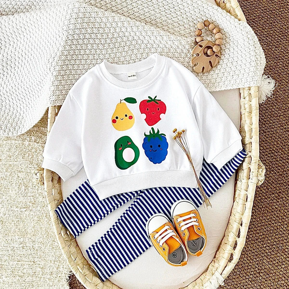White / 6-9M Cute Cartoon Fruit Print Baby Outfit