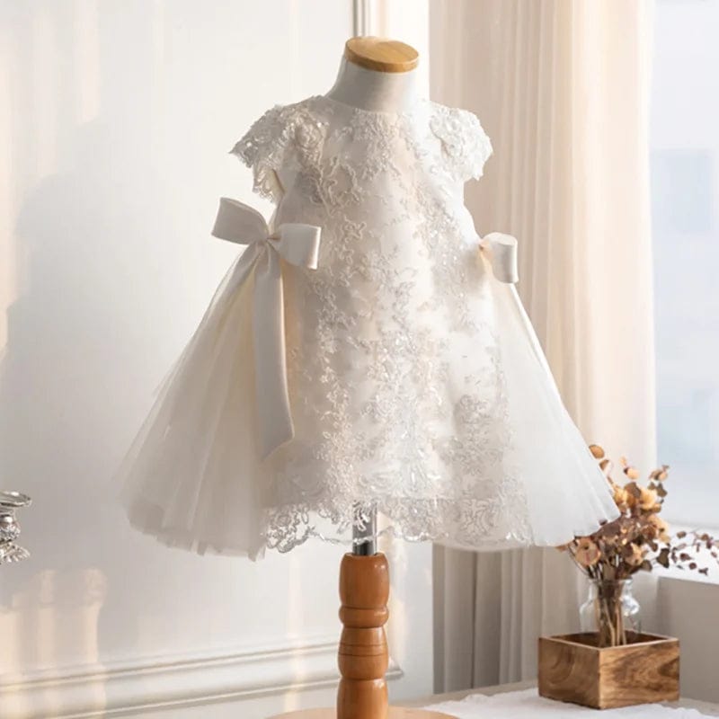 Elegant White Flower Girl Dress, A / 12T Elegant White Flower Girl Dress, A / 12T