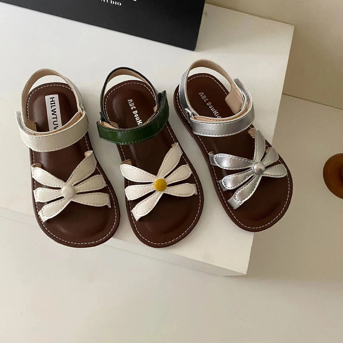 Girl Daisy Sandals