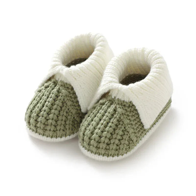 Green &amp; Cream / 3-6M Handmade Knitted Baby Booties
