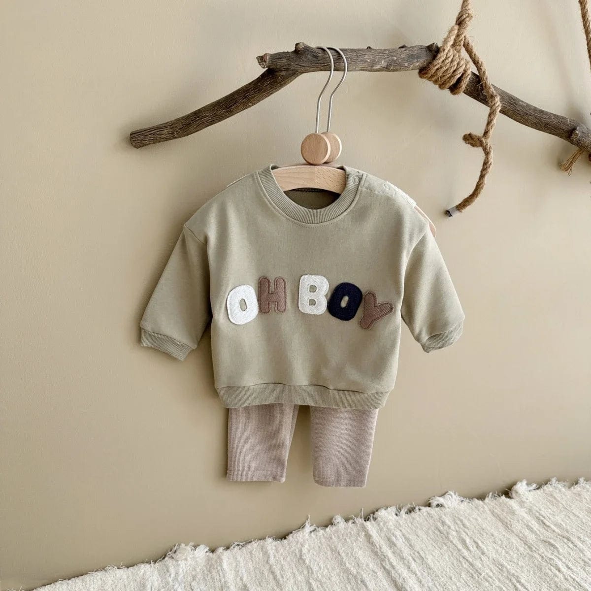 Light Green / 9M Letter Pattern Long Sleeve Top and Pants