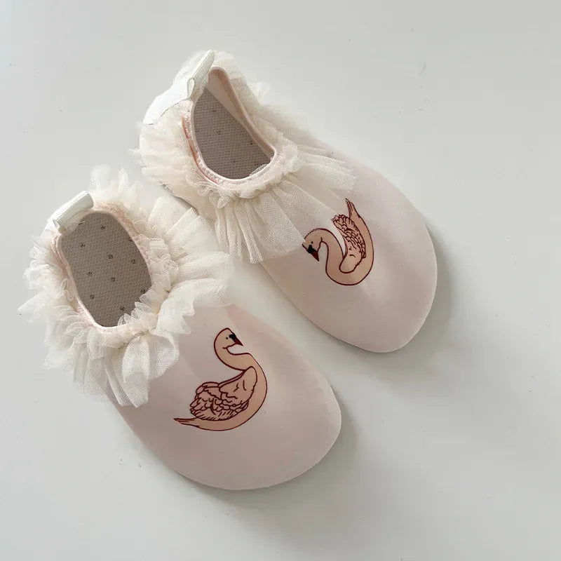 Swan Ballet / 24-25 Summer Splash Water Shoes