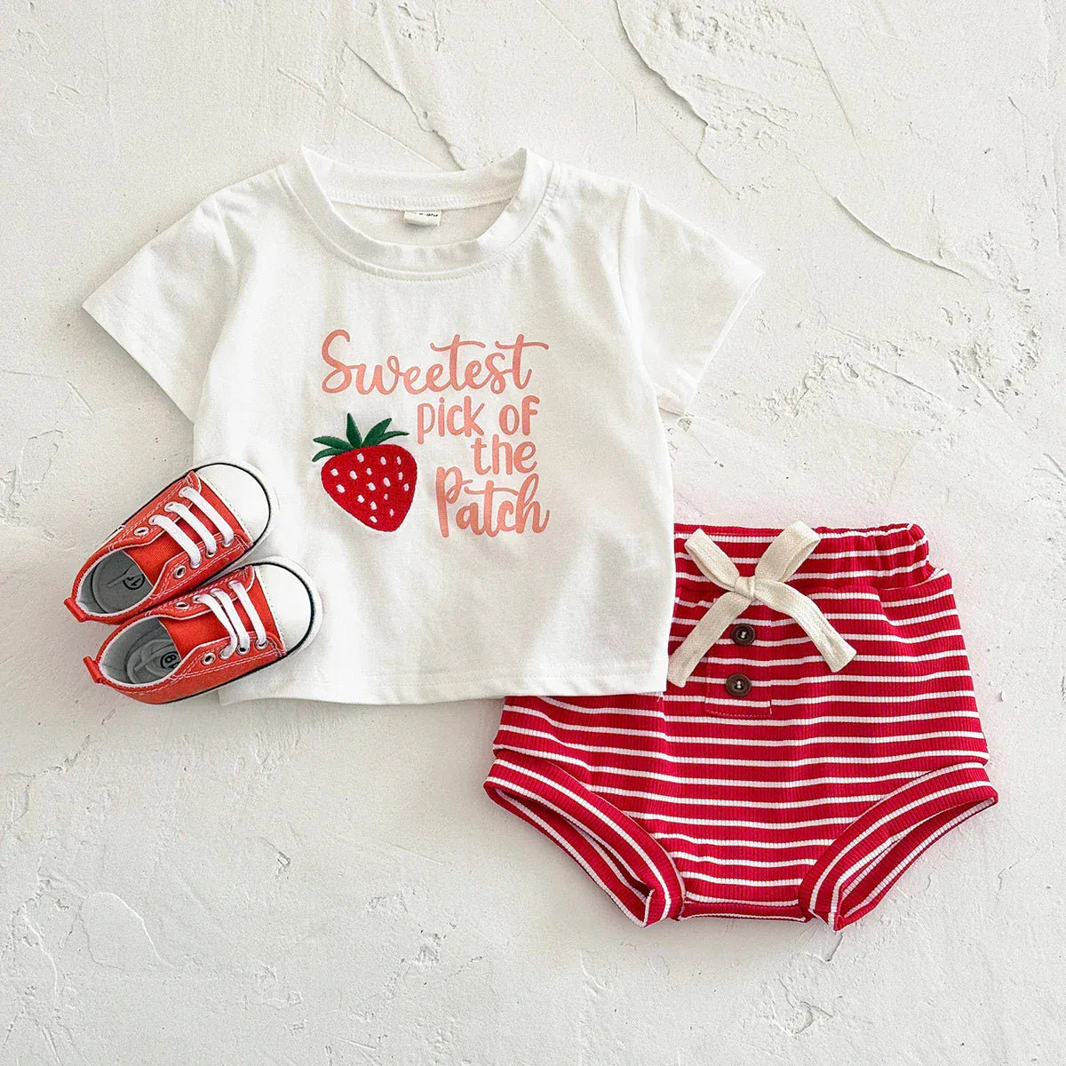 Set / 6-9M Sweetest Pick Strawberry T-Shirt & Shorts Set