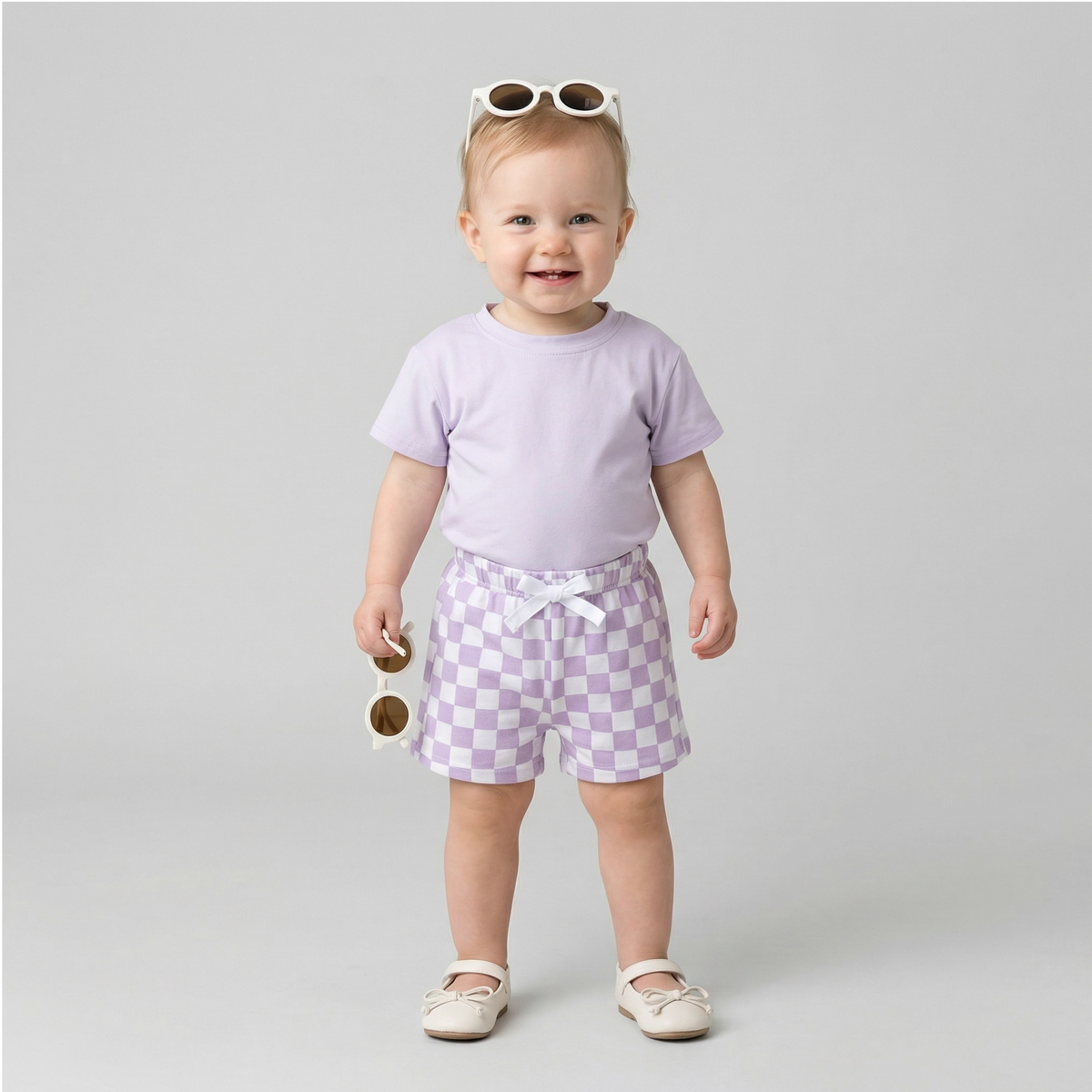 Unisex Solid T-shirt & Plaid Shorts Set