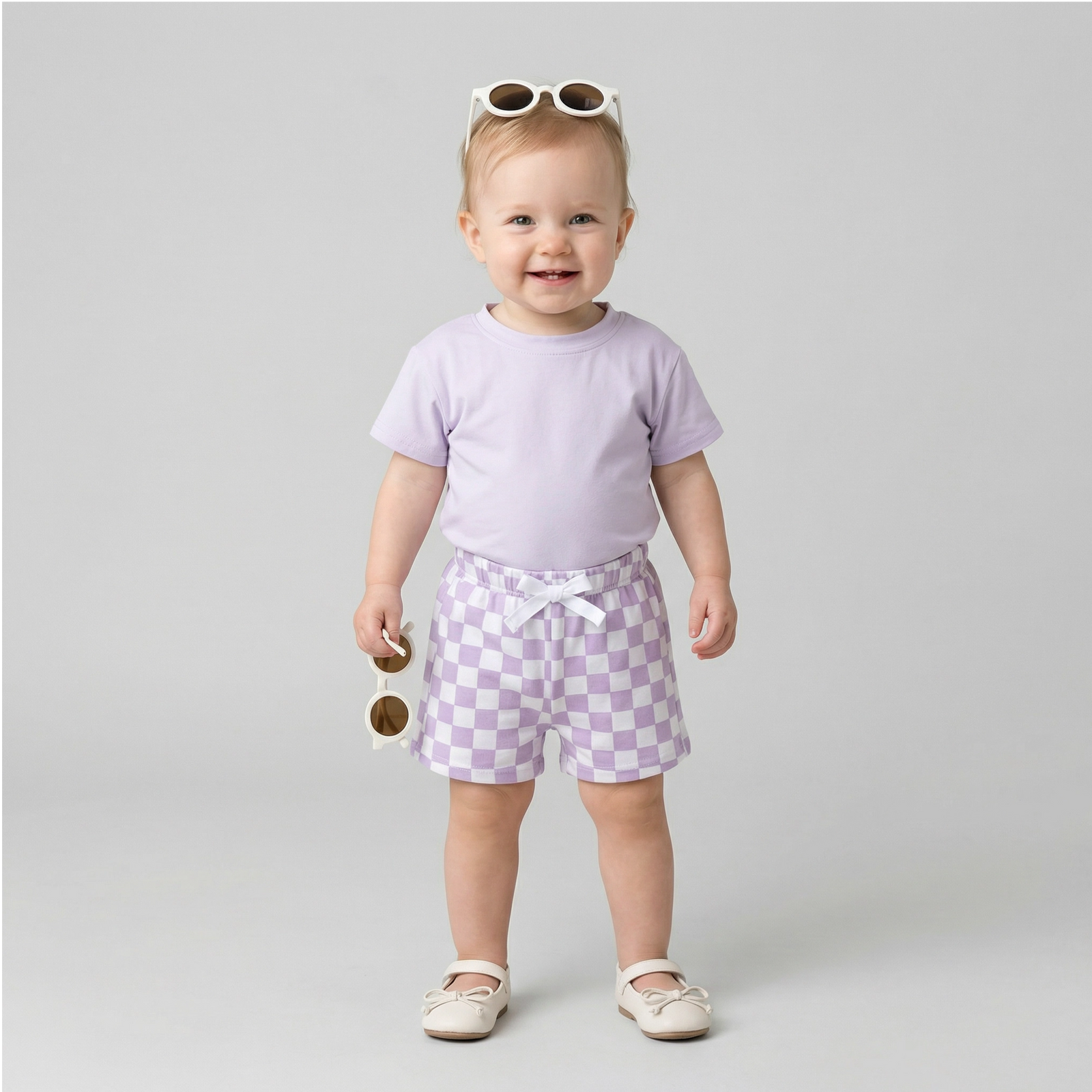 Unisex Solid T-shirt & Plaid Shorts Set