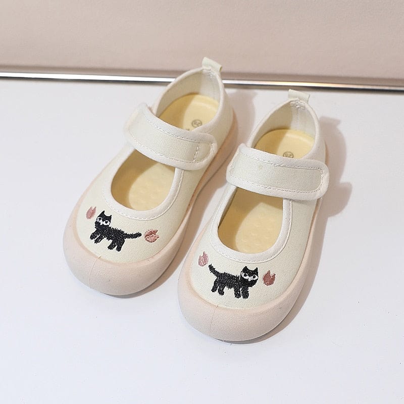 beige / 22 Round Toe Biscuit Shoe