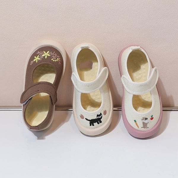 Round Toe Biscuit Shoe