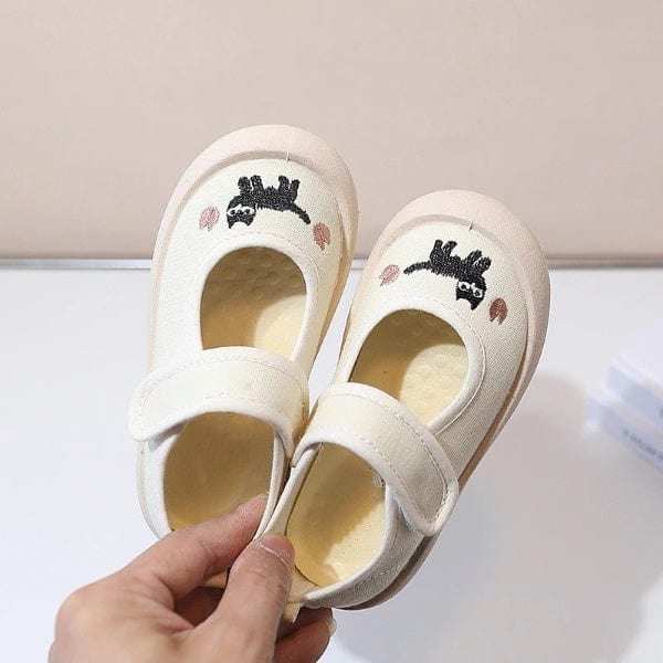 Round Toe Biscuit Shoe