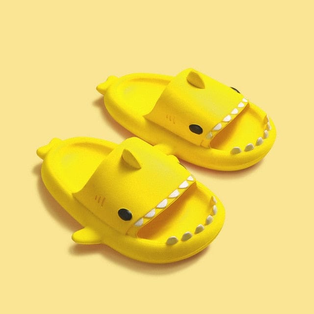 5 / 210(Inner 21cm) Shark Baby Slippers