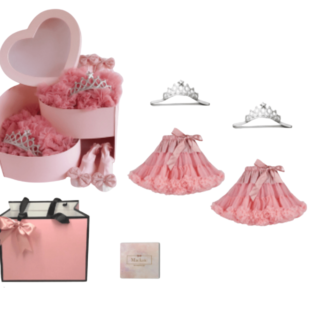 1-3M / E Twin Baby Girl Gift Set